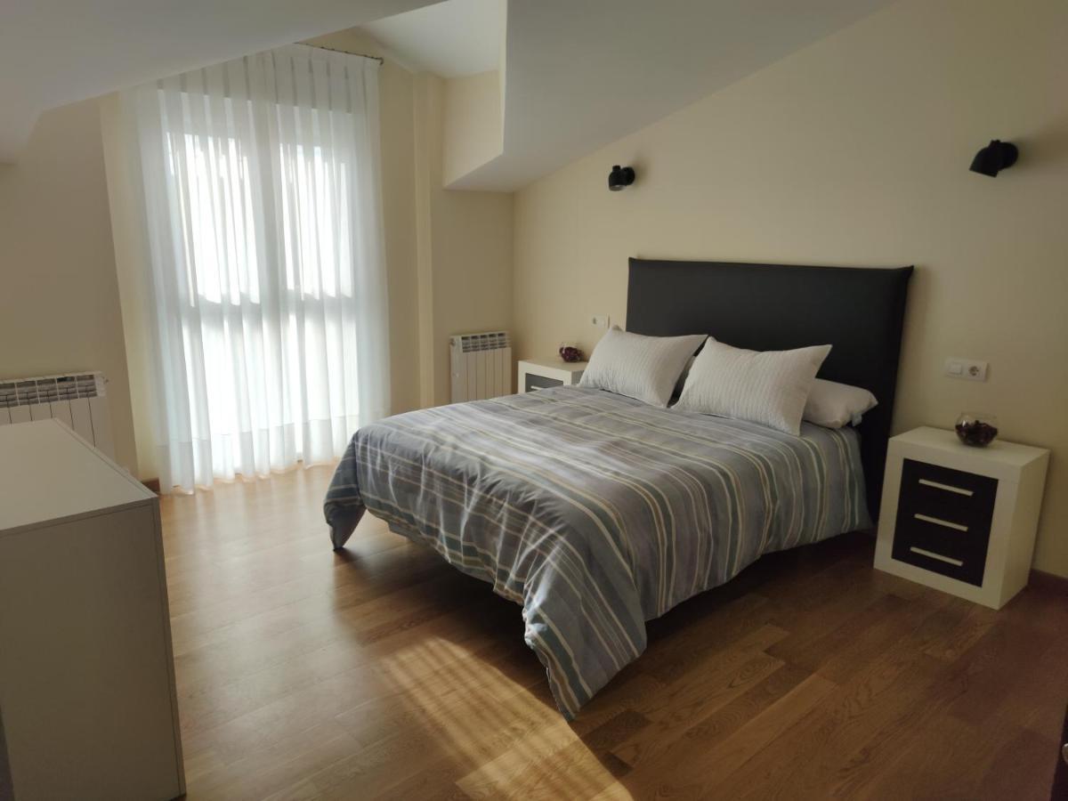 קאסאלריינה Chalet Con Amplio Jardin מראה חיצוני תמונה