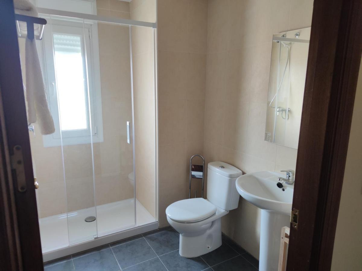 קאסאלריינה Chalet Con Amplio Jardin מראה חיצוני תמונה